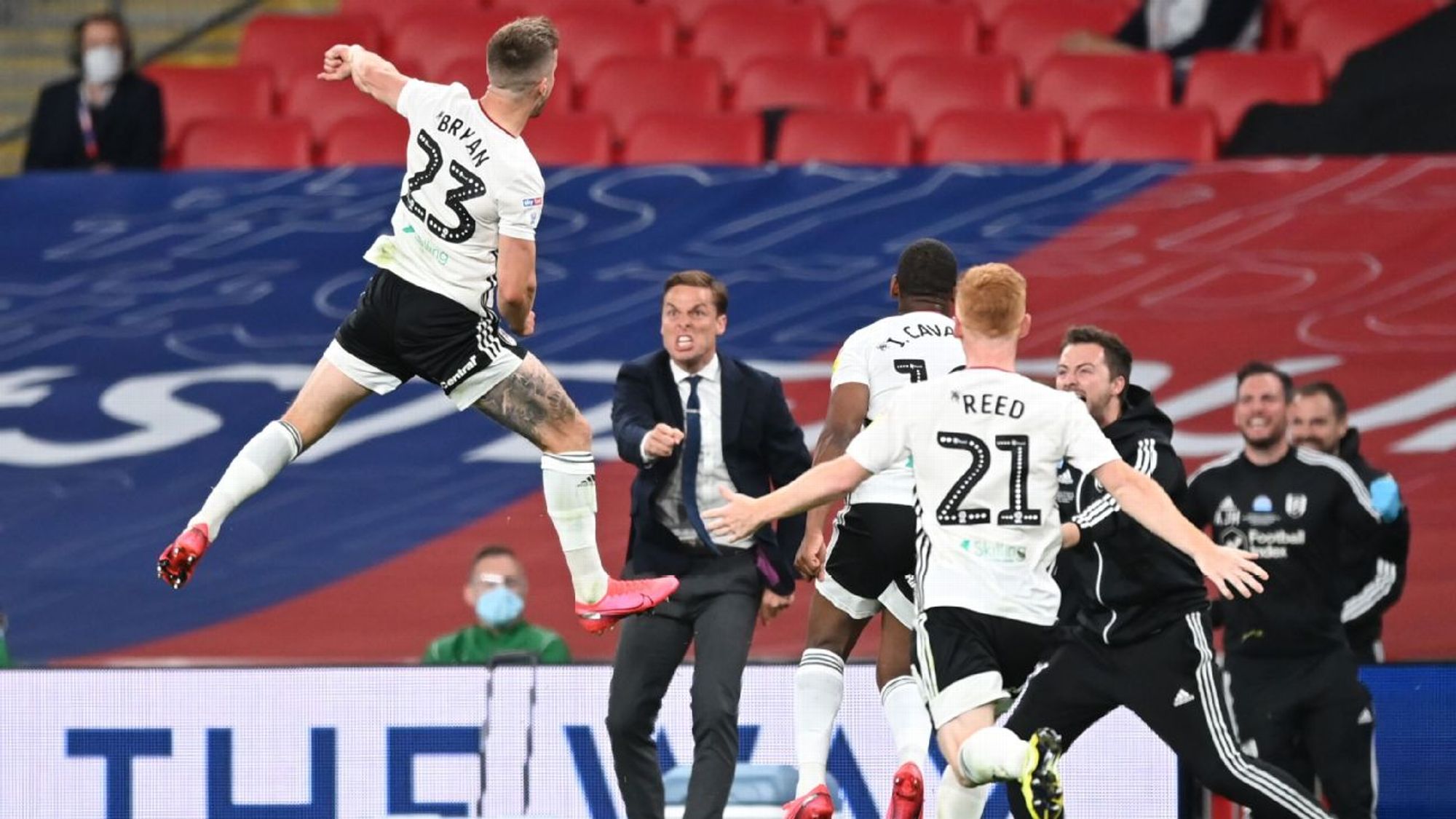 更在場下以 更在場下以